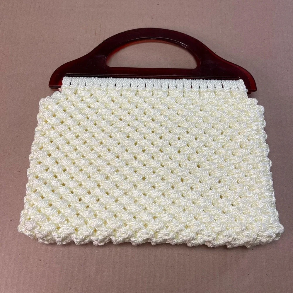Vintage 70s Handmade Macrame Crochet Handbag Cream Boho Lucite Tortoiseshell Han